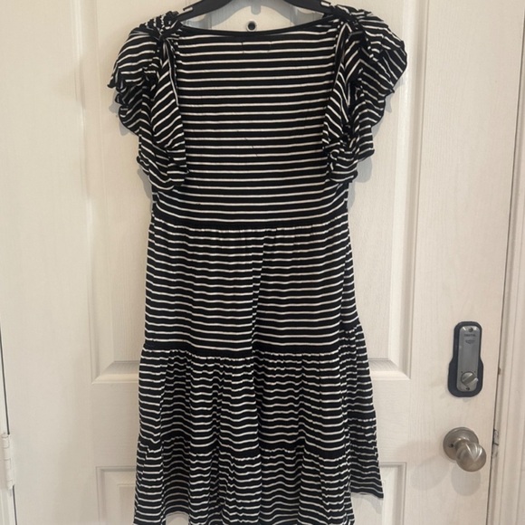 Max Studio Black and White Striped Flutter Sleeve Dress - Picture 3 of 4